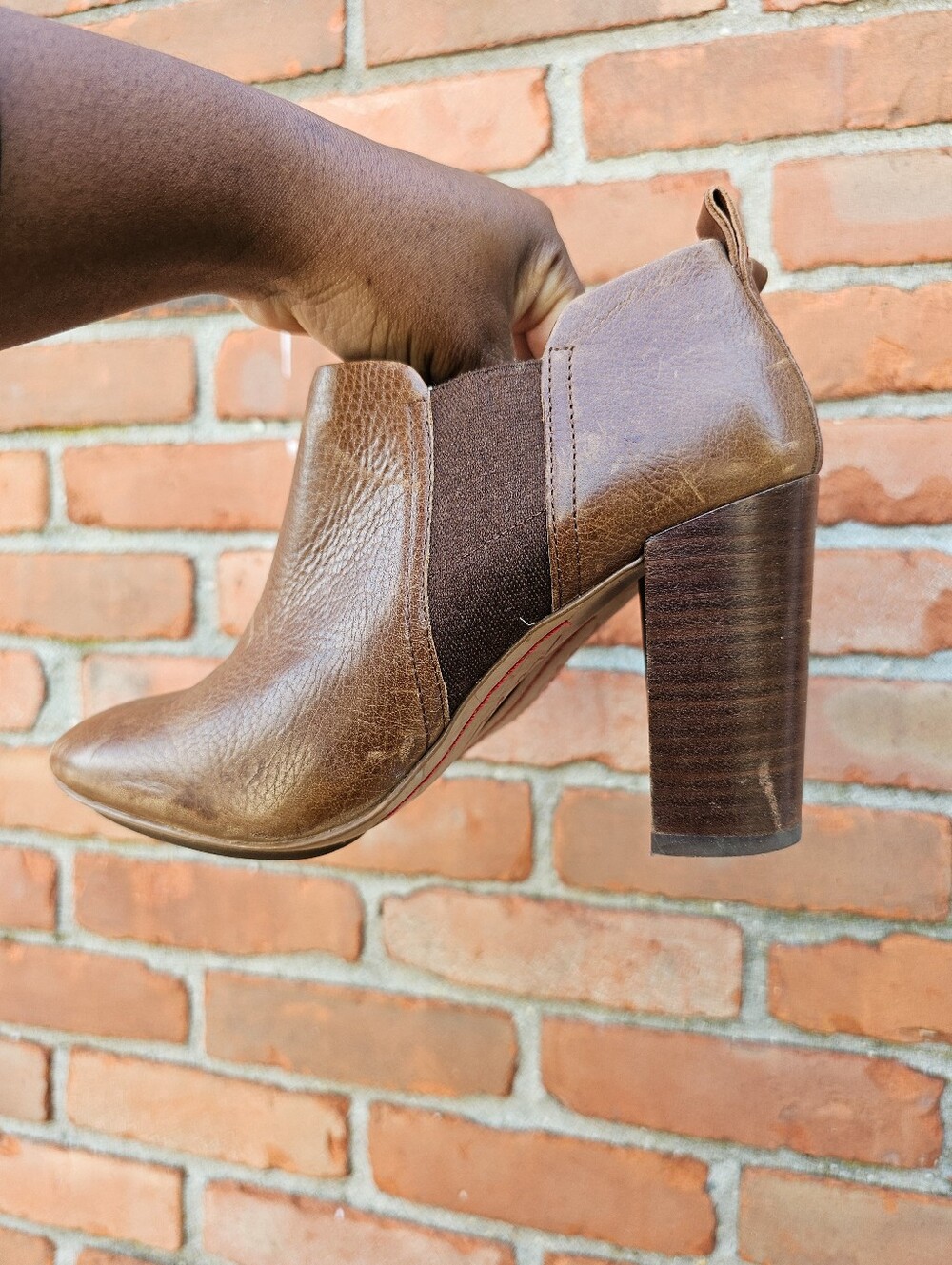 Ed by Mahoney Womenβs Brown Leather Ankle Booties Size 7.5M Block Heel